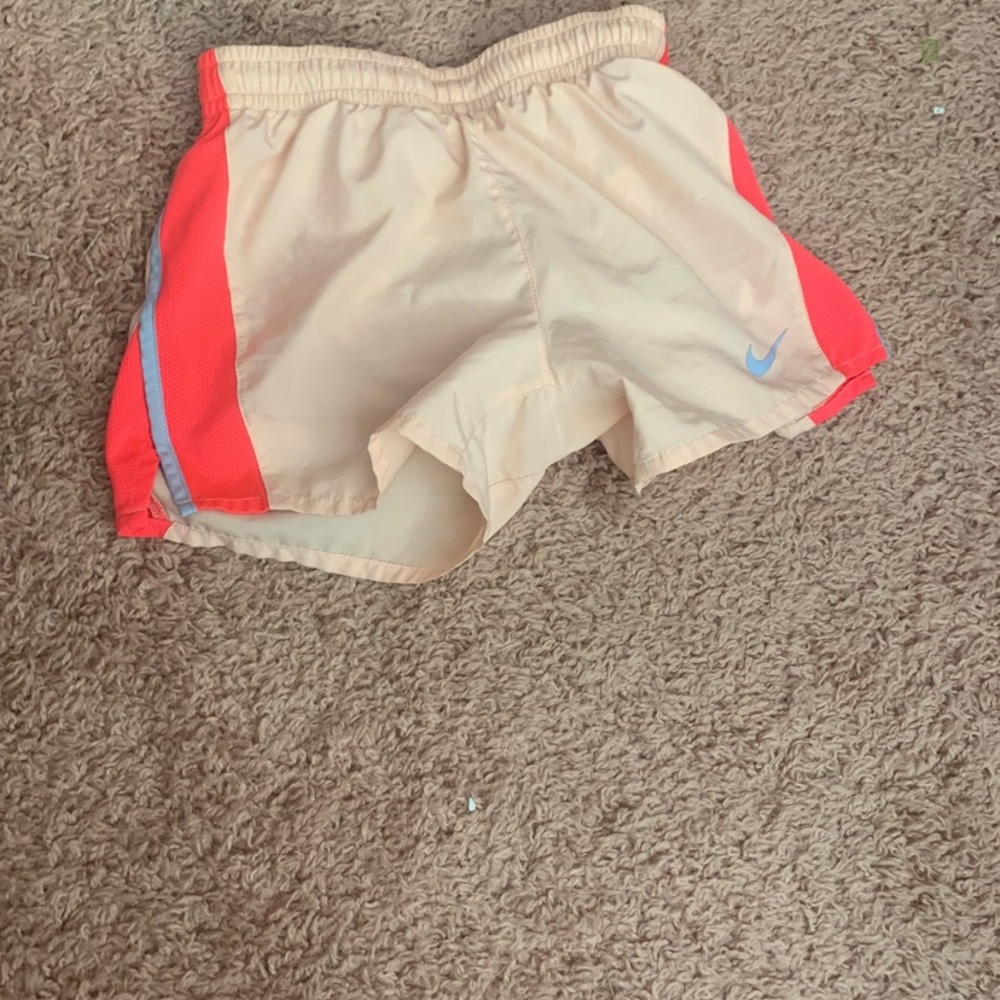 girls nike shorts